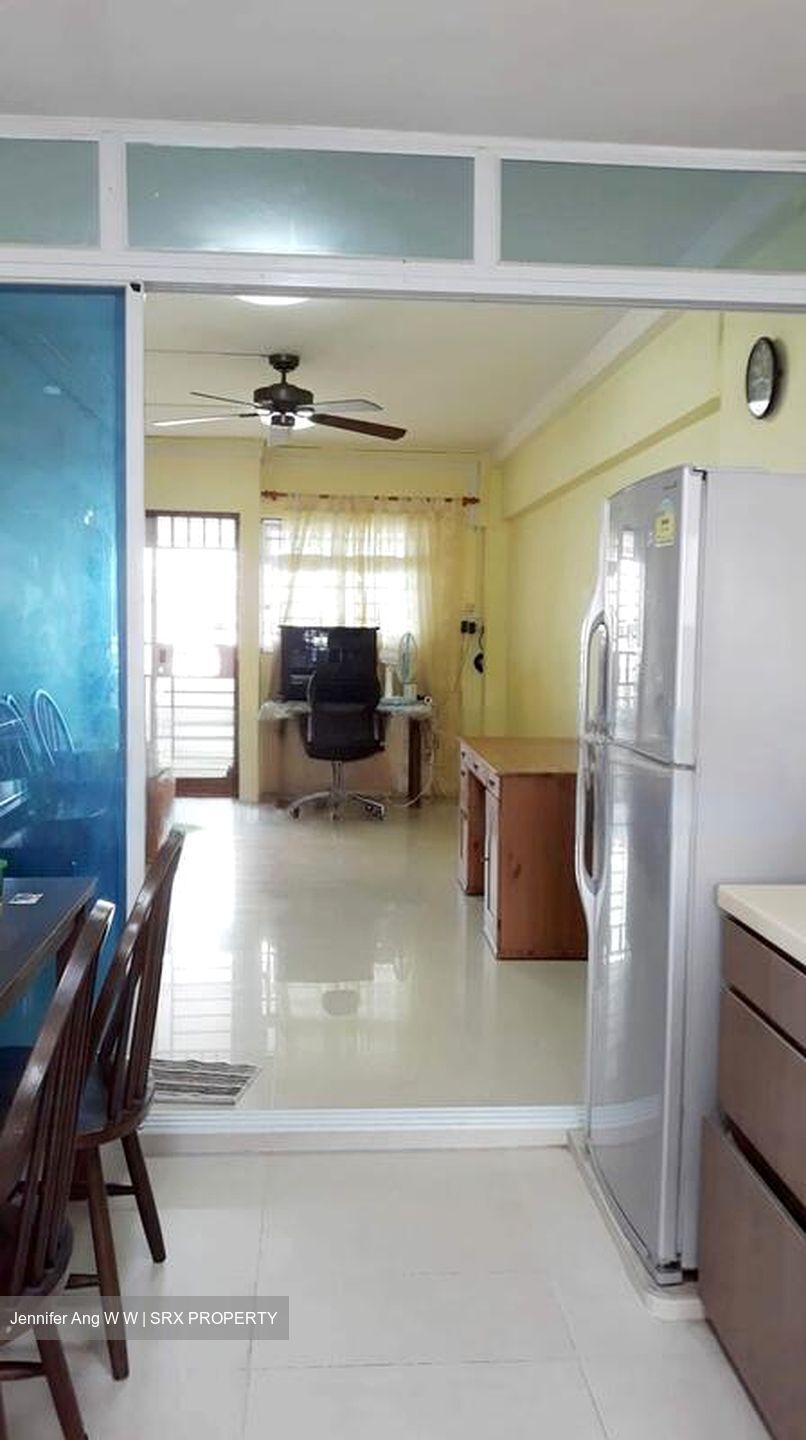 Blk 112 Kebun Baru Heights (Ang Mo Kio), HDB 3 Rooms #557475931